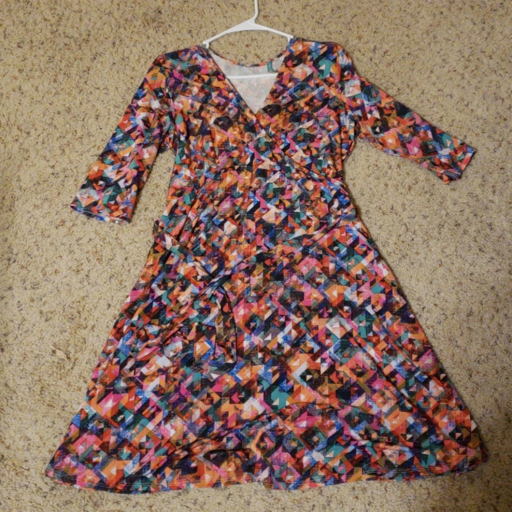 Colorful V-neck Dress with belt